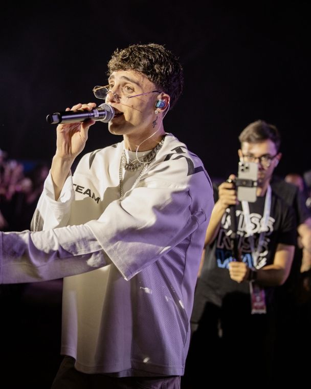 capowhite — momento 12